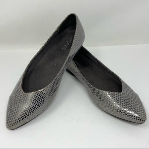 Vionic Womens Gem Caballo Ballet Flat bShoes in Gunmetal Snake. Size 9.5.